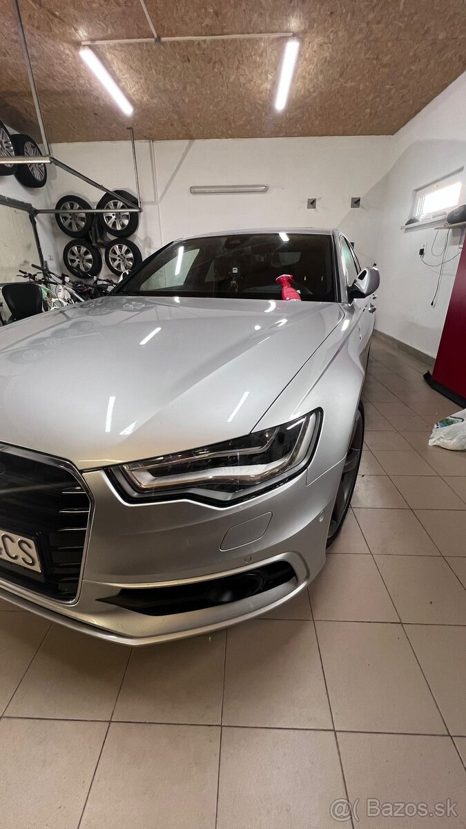 Audi A6 Quatro 2015, AA sedan