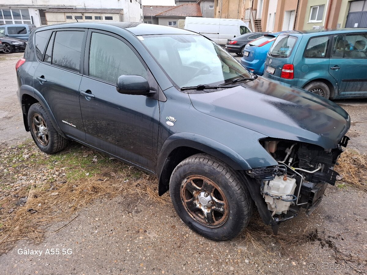 Toyota rav4 2,2dcat nahradne diely 130kw  177ps