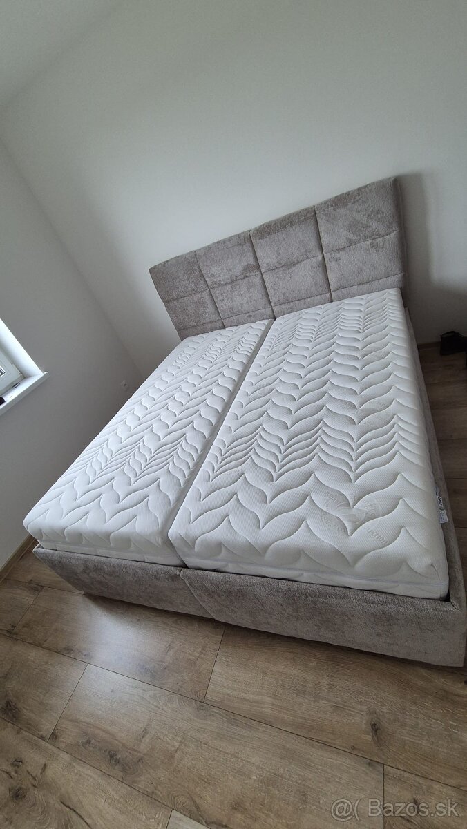 Skoro nová manželská posteľ na predaj 180x200