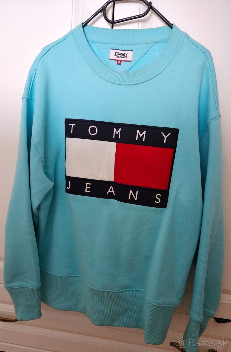 Tommy Hilfiger