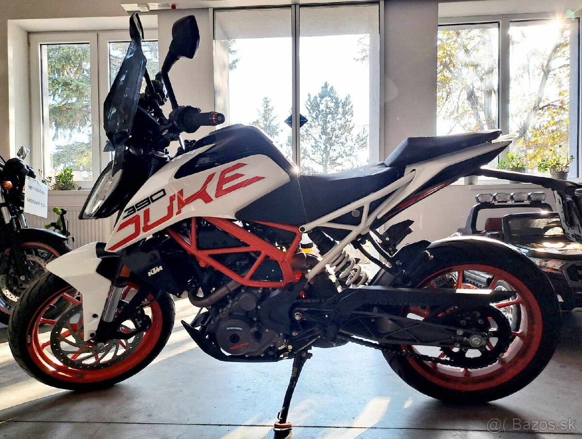 KTM 390 Duke