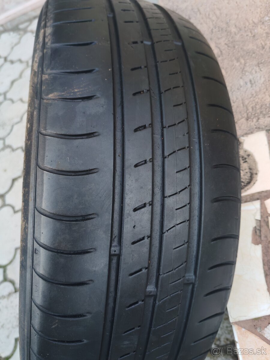 215/60 r16