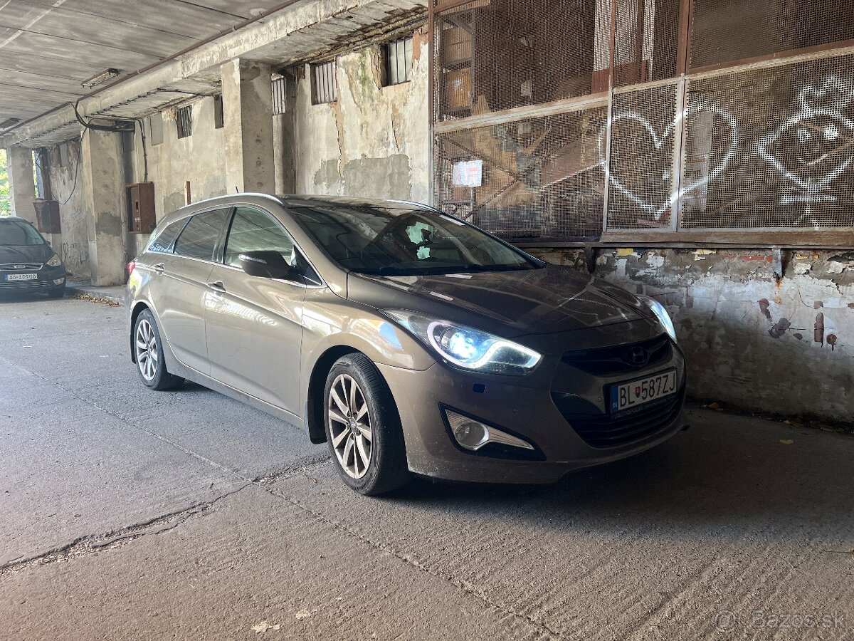 Hyundai i40 combi 1,7crdi PREMIUM