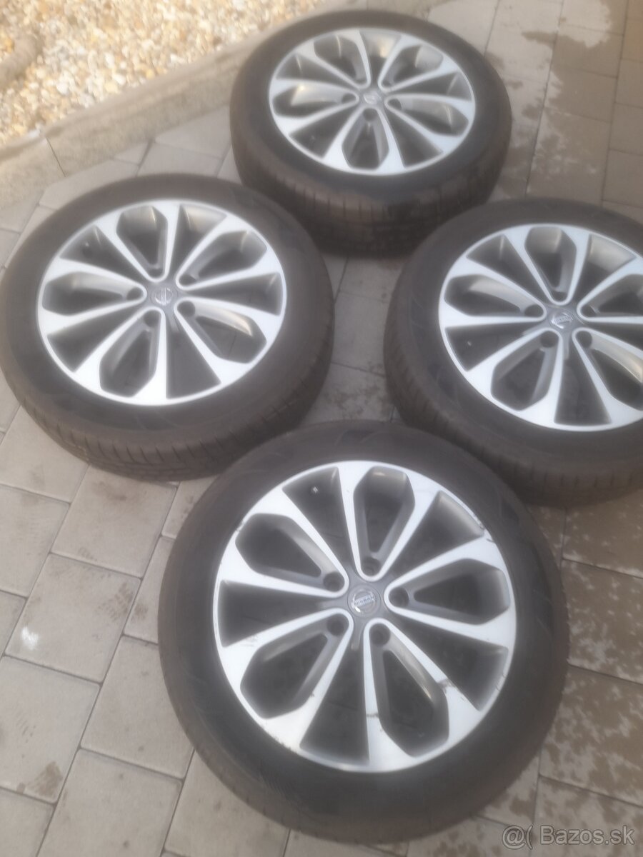 Predam let sadu 5x114,3-18 s pneu 215/55-18 qasqai,kadjar,du