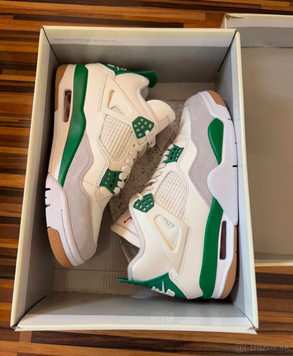 Jordan 4 SB