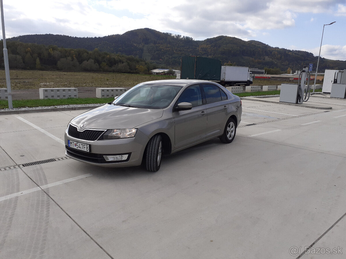 Predám Skoda Rapíd  1.2 tsi,  rv.2015   Limuzína