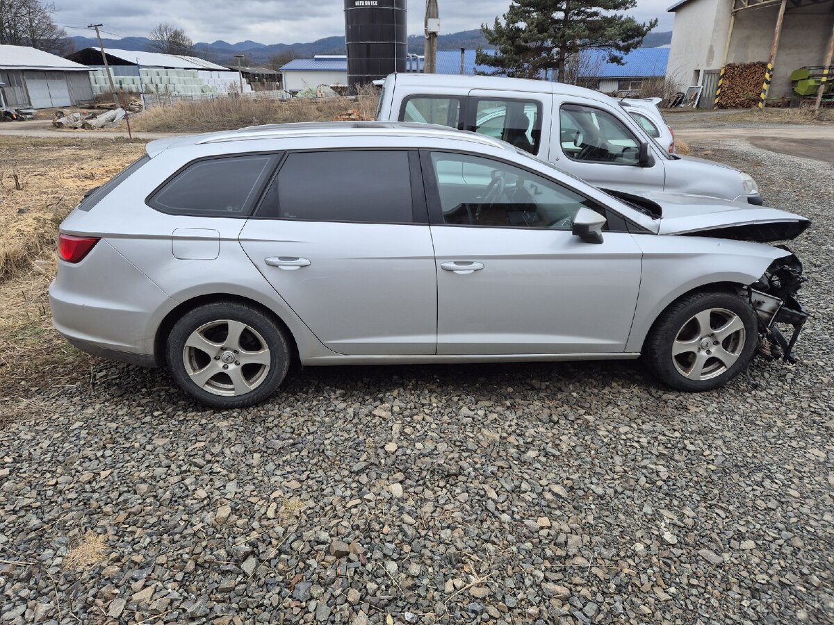 Seat Leon ST- havarované