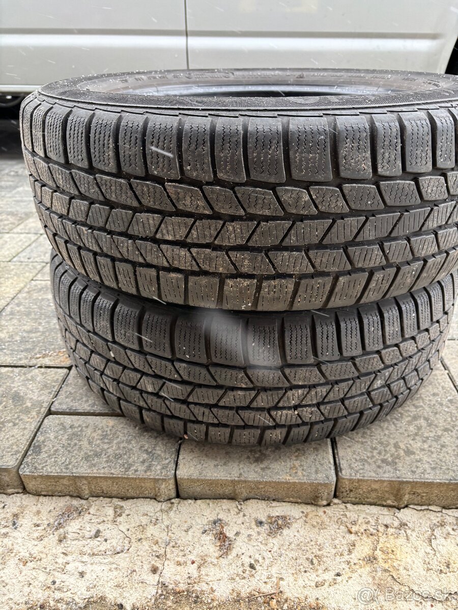 Predám 2ks zimné pneu Continental 205/60R16