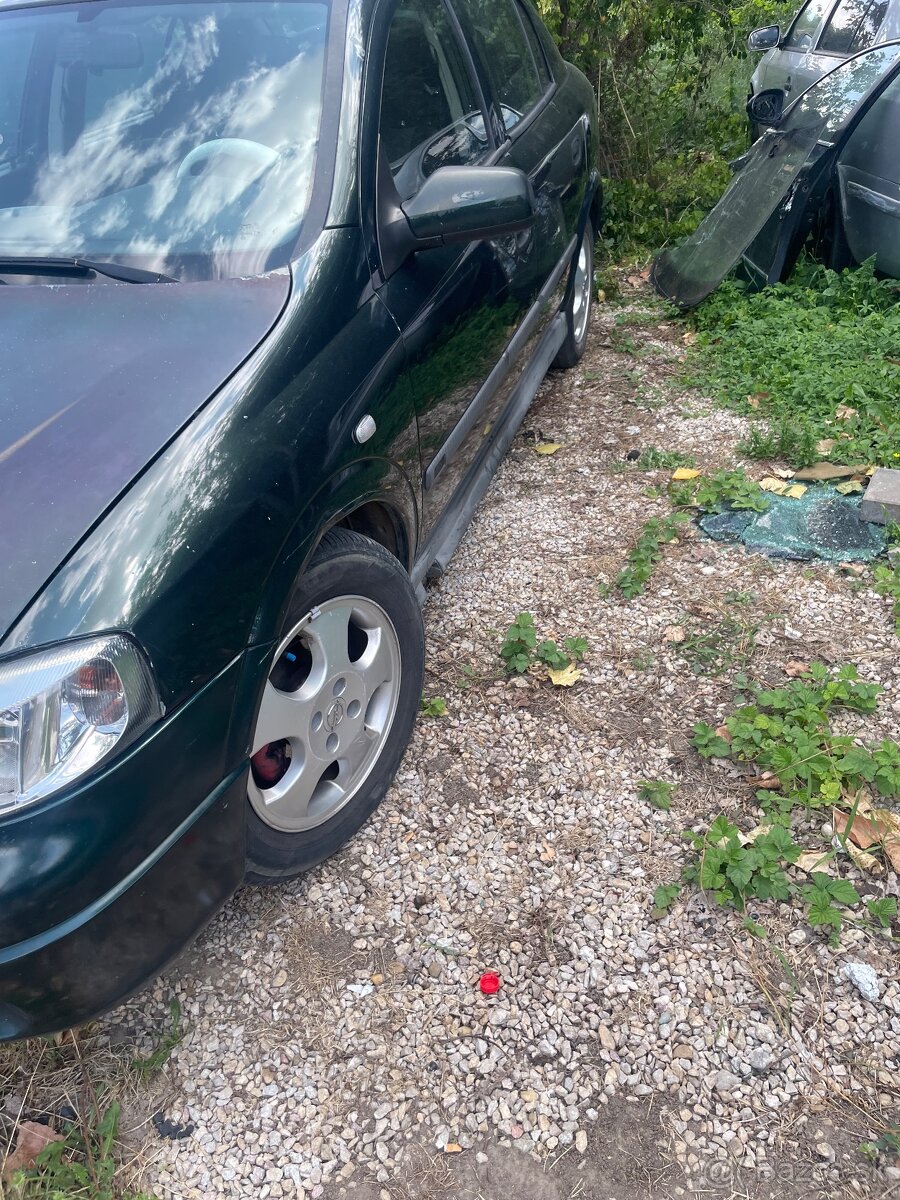 Rozpredám opel astra g