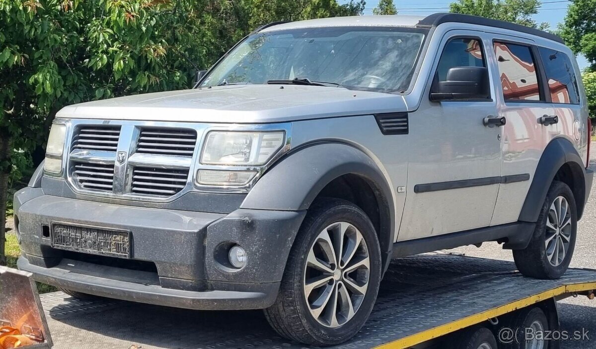 Rozpredám Dodge nitro 2.8 crd 120kw