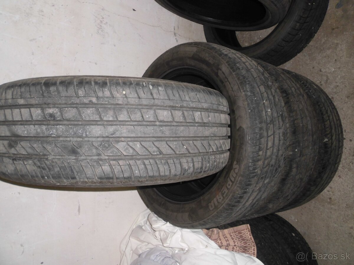 215/55 R17 Superia Eco Blue UHP