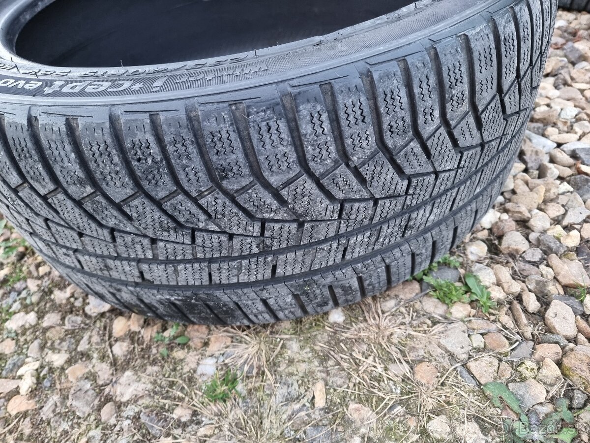 Pneu 235/40r19