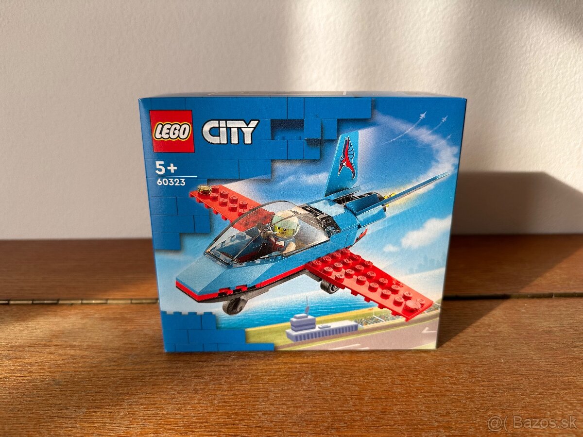 LEGO® City 60323 Kaskadérské letadlo