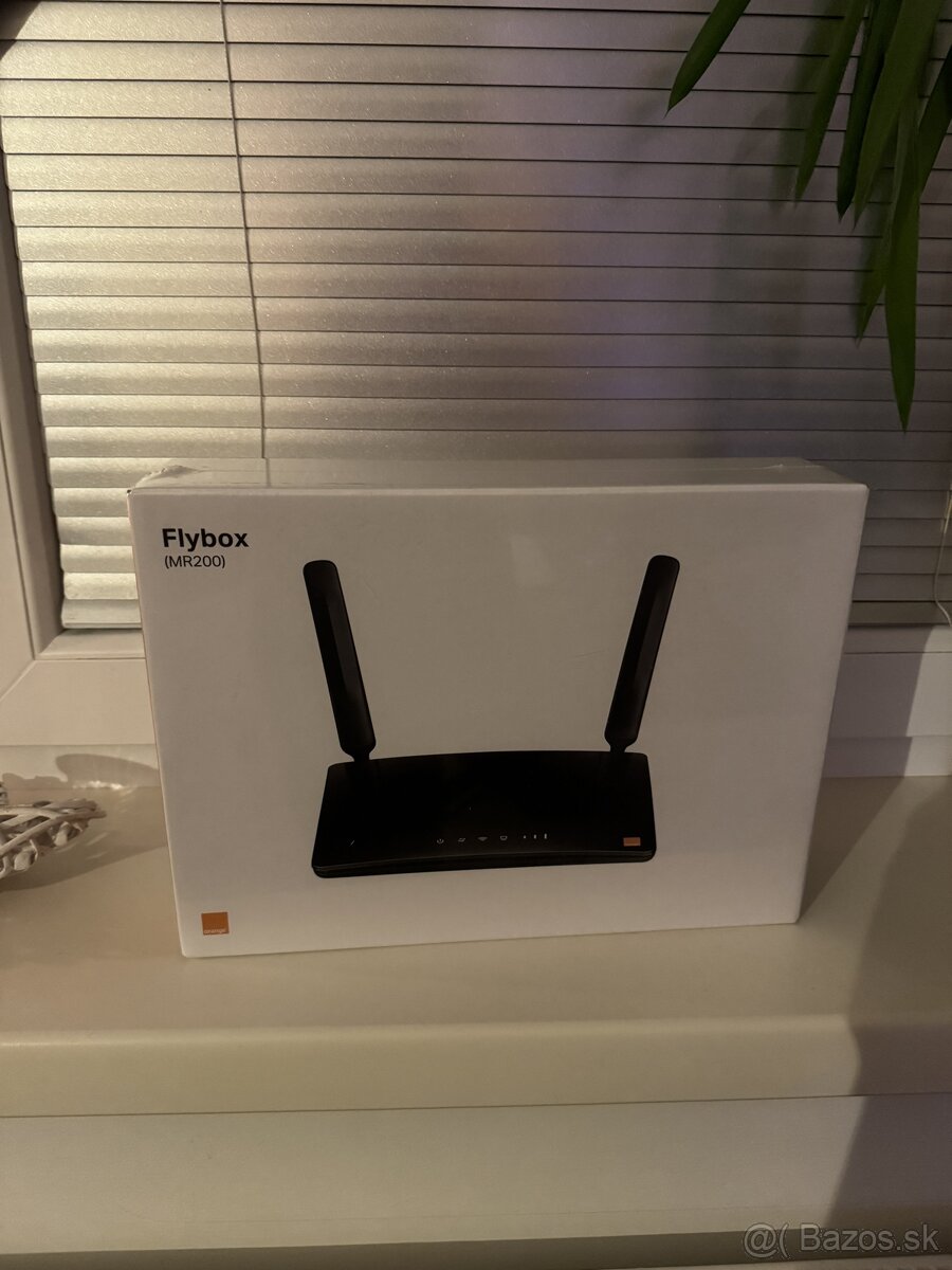 Router Flybox MR 200