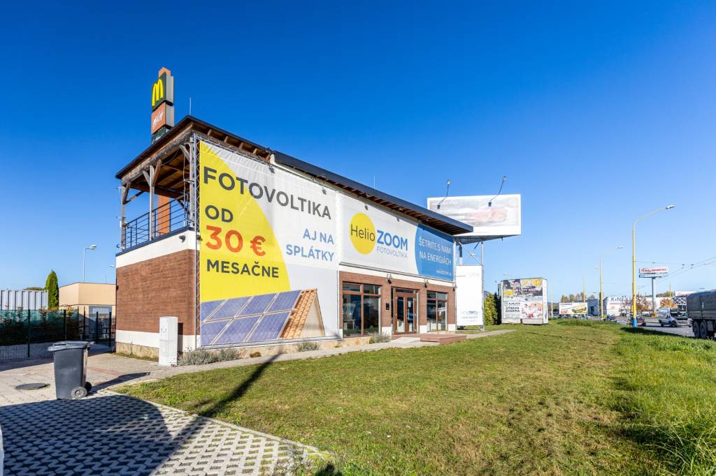 Na pranájom obchodné priestory / showroom - 160m2, 5x parkin