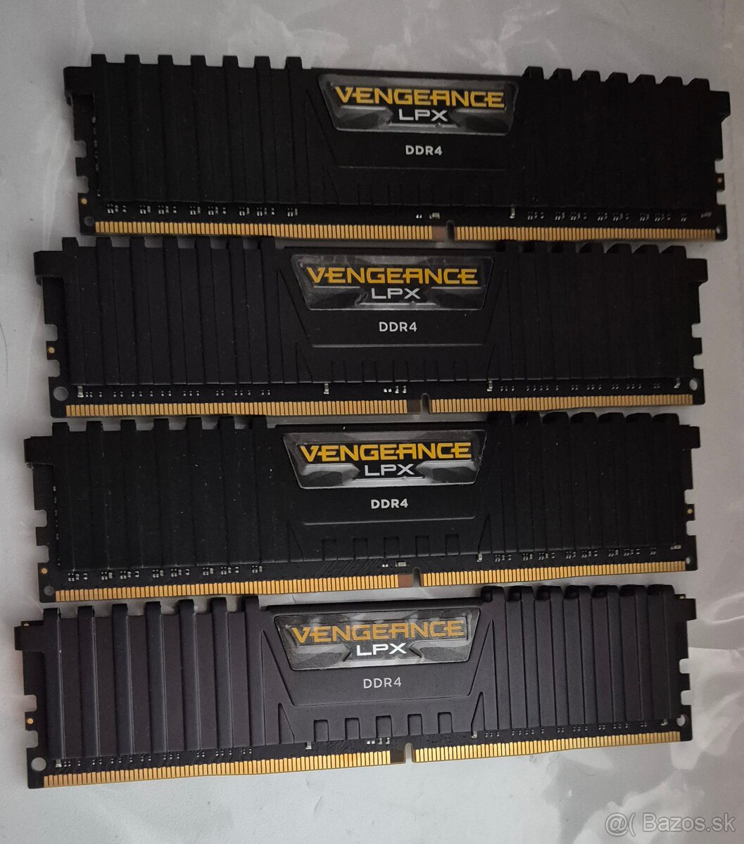 ddr4 32gb (8gb x 4) 3200mhz XMP