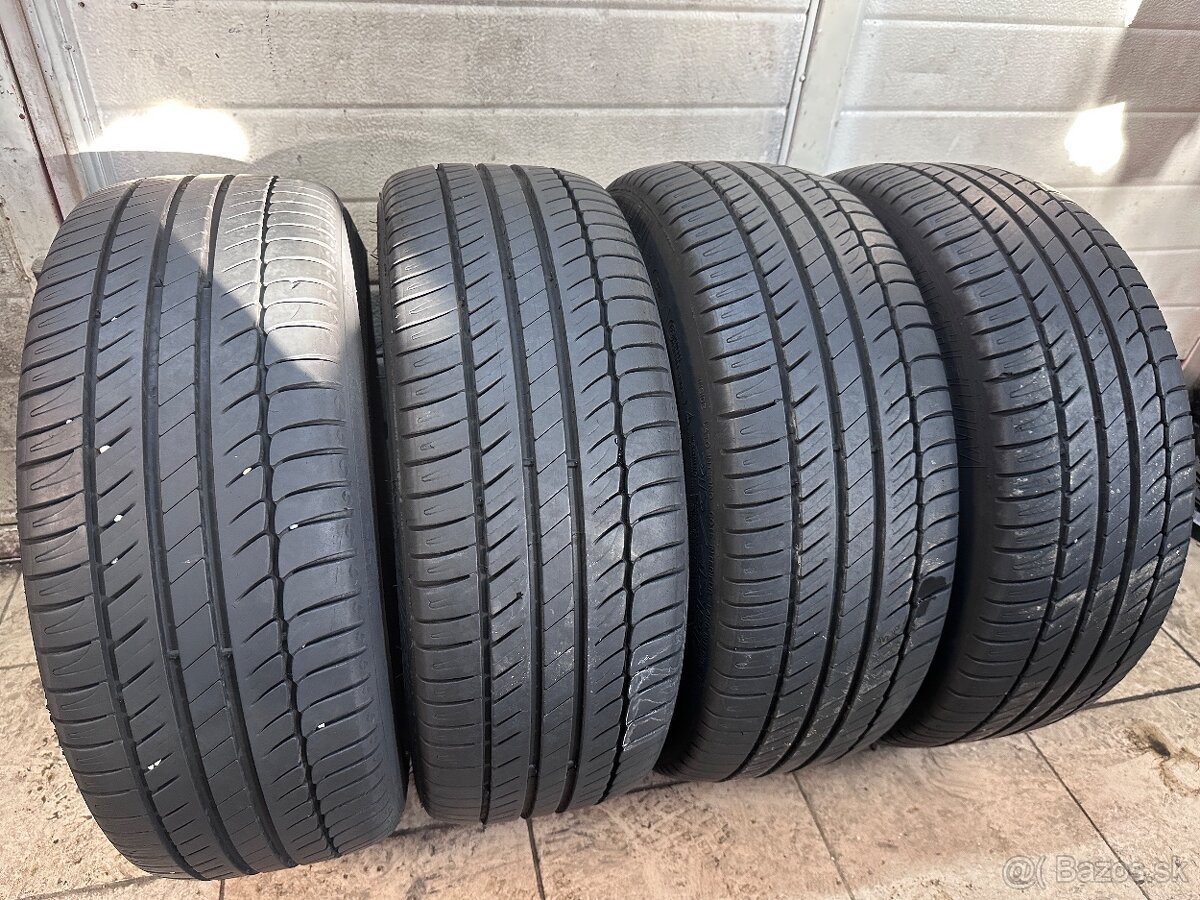 215/45R17 letne