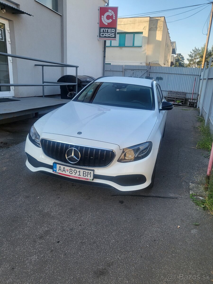 Predam Mercedes E 220