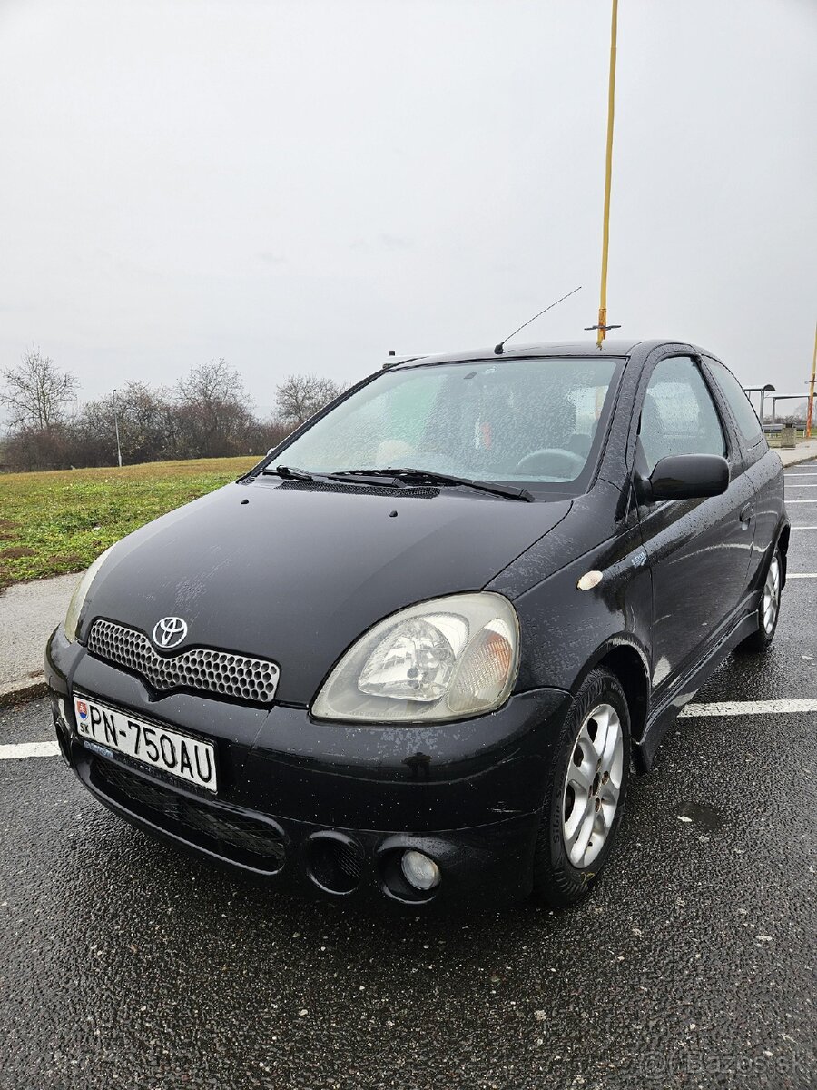 Toyota Yaris 1.3 linea luna vvti