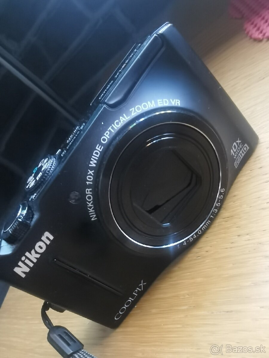 Nikon coolpix s8100