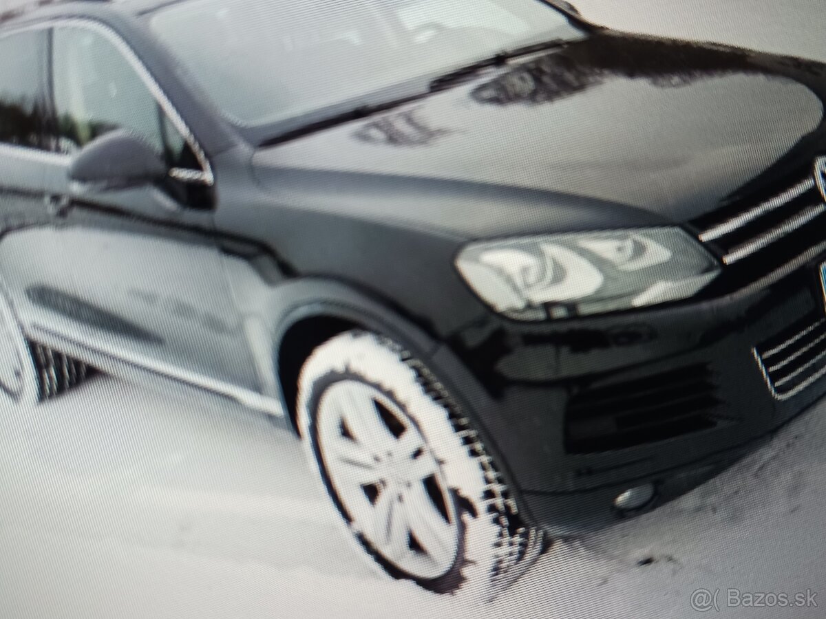 Predám na VW-TOUAREG 3.0TDI.R.V.2011 ND. BA.