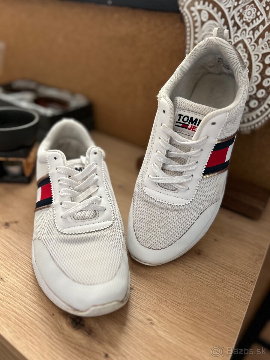 Tommy Hilfiger tenisky 39