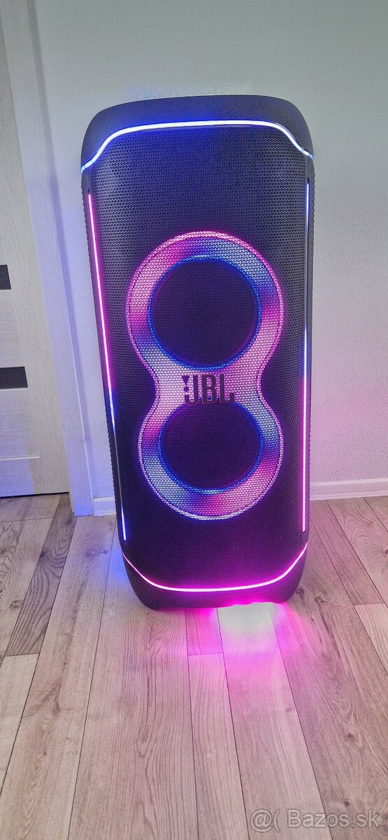 JBL ULTIMATE. Prenájom.