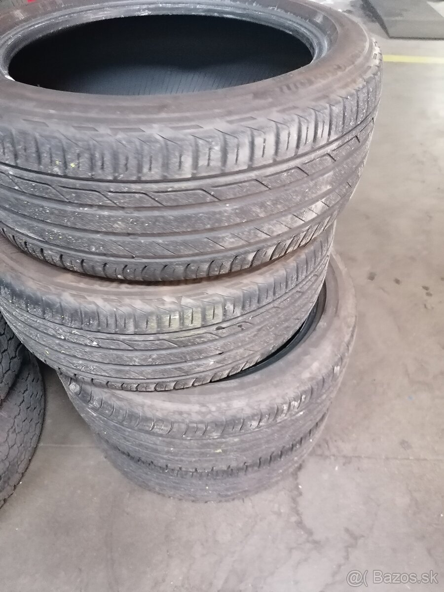 215/50 r18