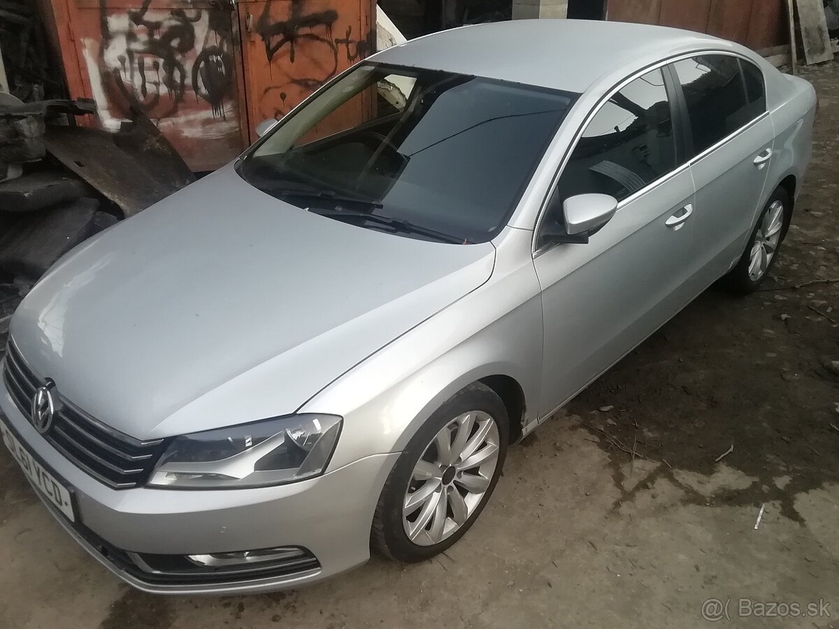 Rozpredám volkswagen passat b7 sedan strieborna