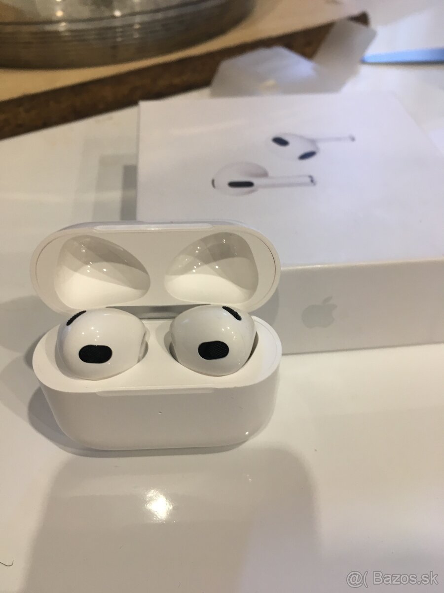 AirPods 3