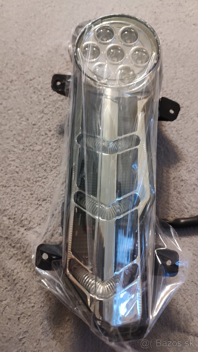 prave zadne led svetlo cfmoto 1000