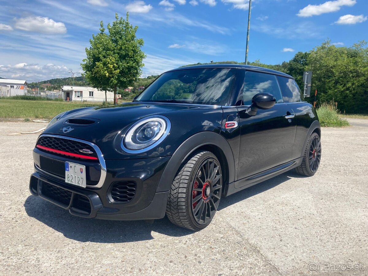 MINI COOPER JOHN COOPER WORKS