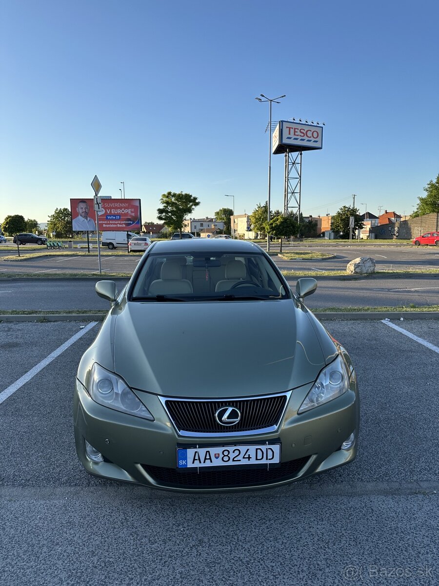 Lexus IS 220d