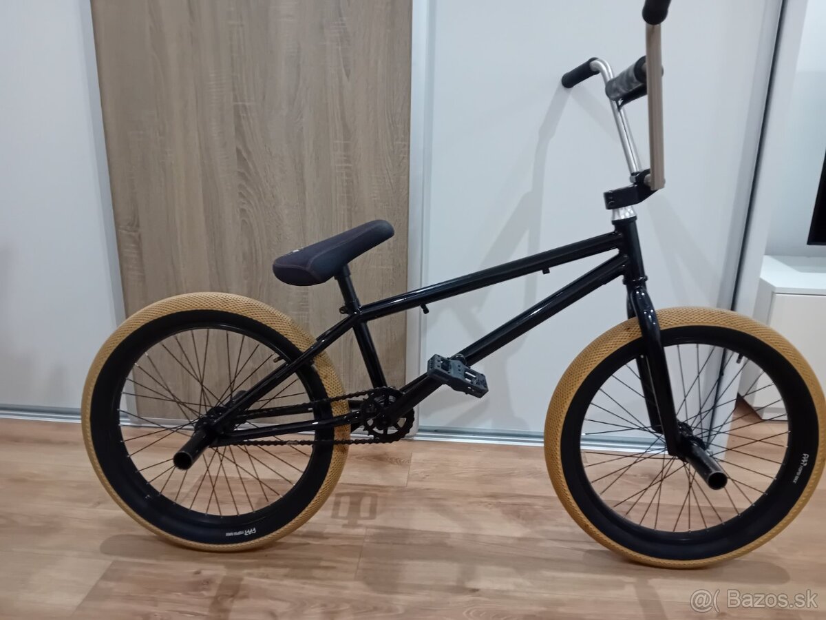 BMX bicykel