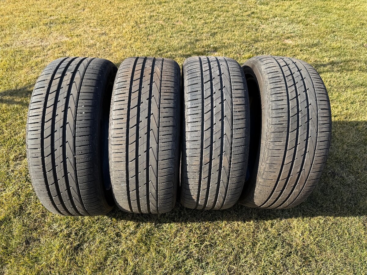 Letné pneu 235/50 R19 99V Hankook Ventus S1 Evo2 SUV