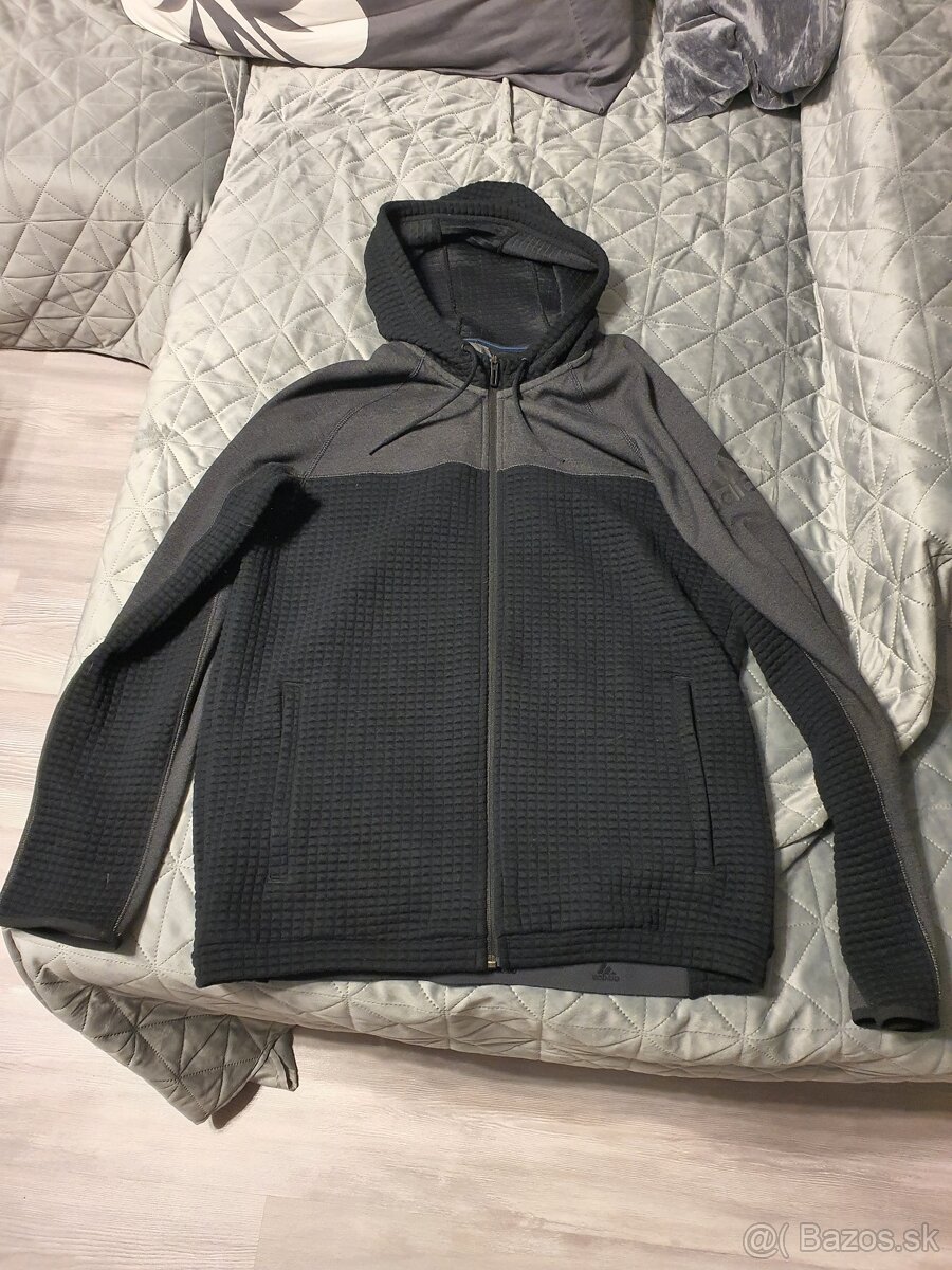 Adidas panska mikina velkost XL