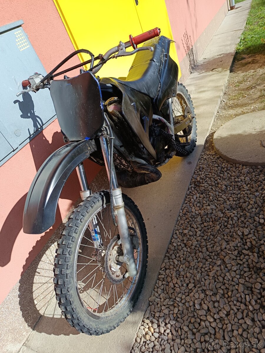 Suzuki ts 125 r