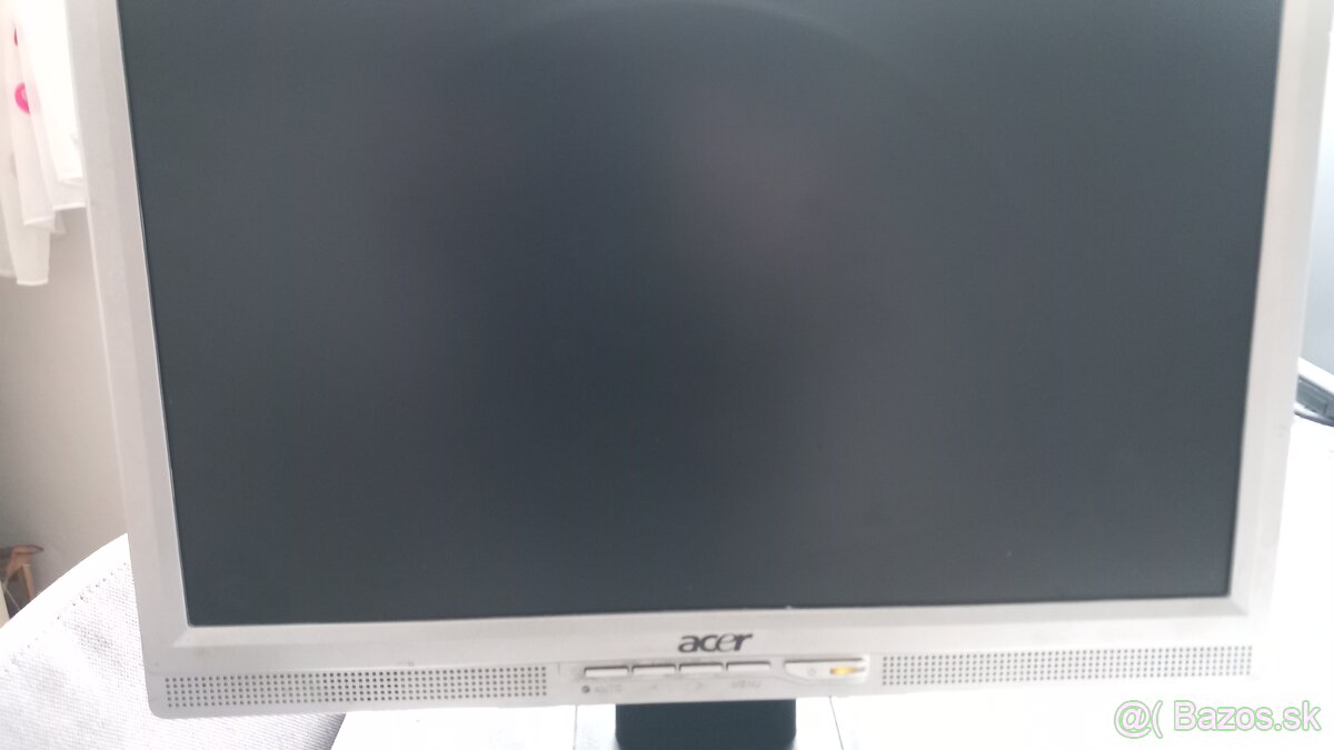 Predám LCD monitor Acer