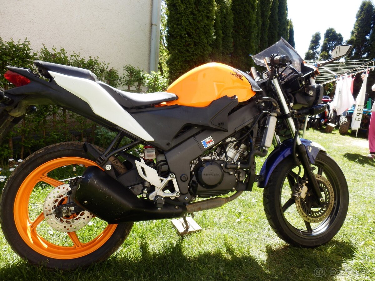 Honda CBR 125 s tp špz rok výr. 2016