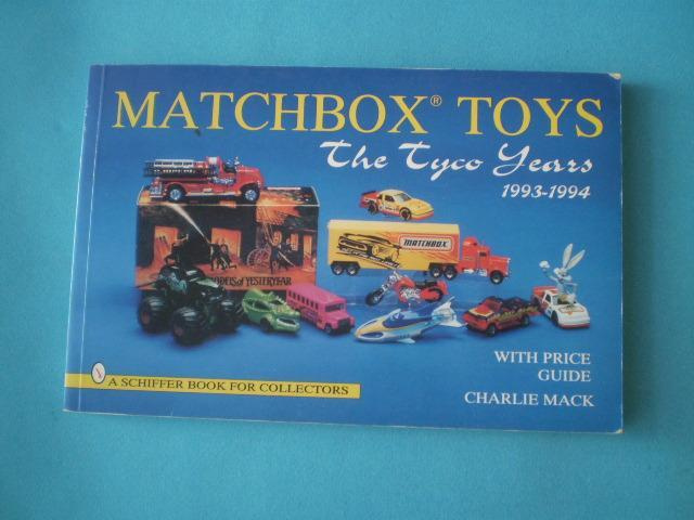 kniha matchbox YY