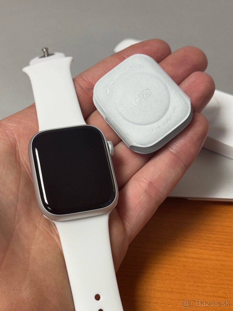 Apple Watch 9 45mm GPS LTE Cellular - nové, rok záruka