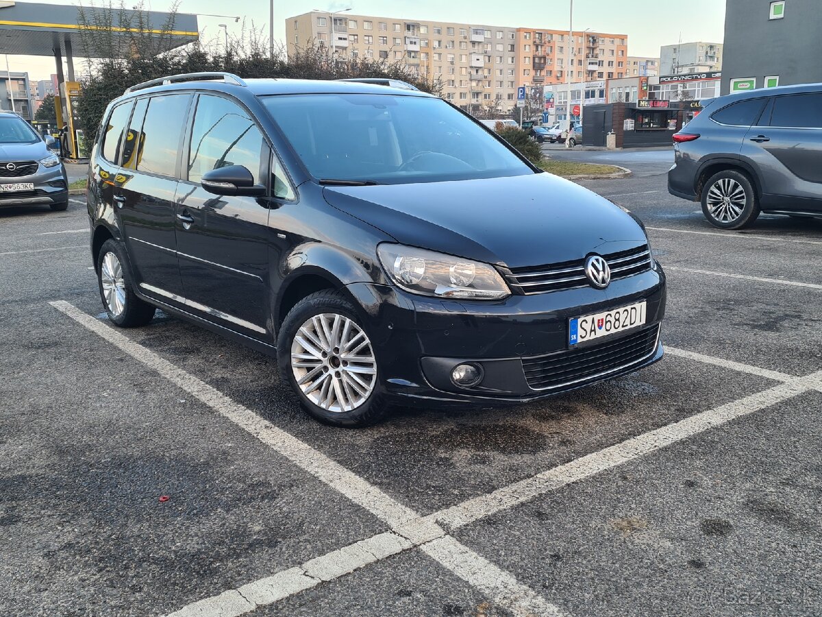 Volkswagen Touran 2,0TDI 7miest 103KW