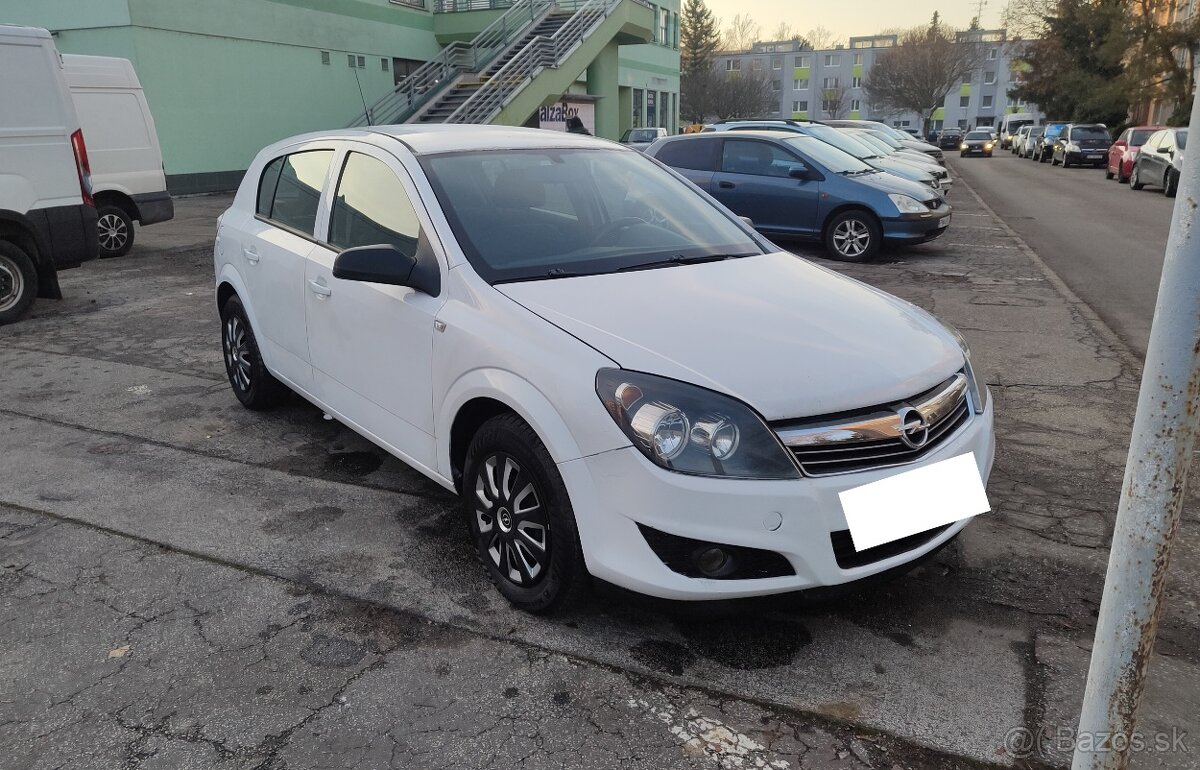 Opel Astra H facelift 1.7CDTI 81KW R.V 2012 Ako nové kúp v