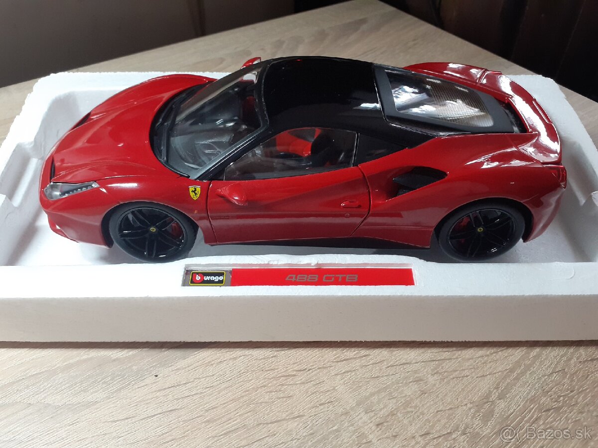 Bburago Ferrari 488GTB 1/18