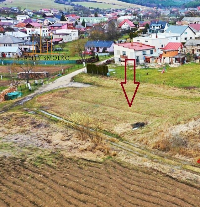 POZEMOK na predaj, 1067 m², PODHORANY