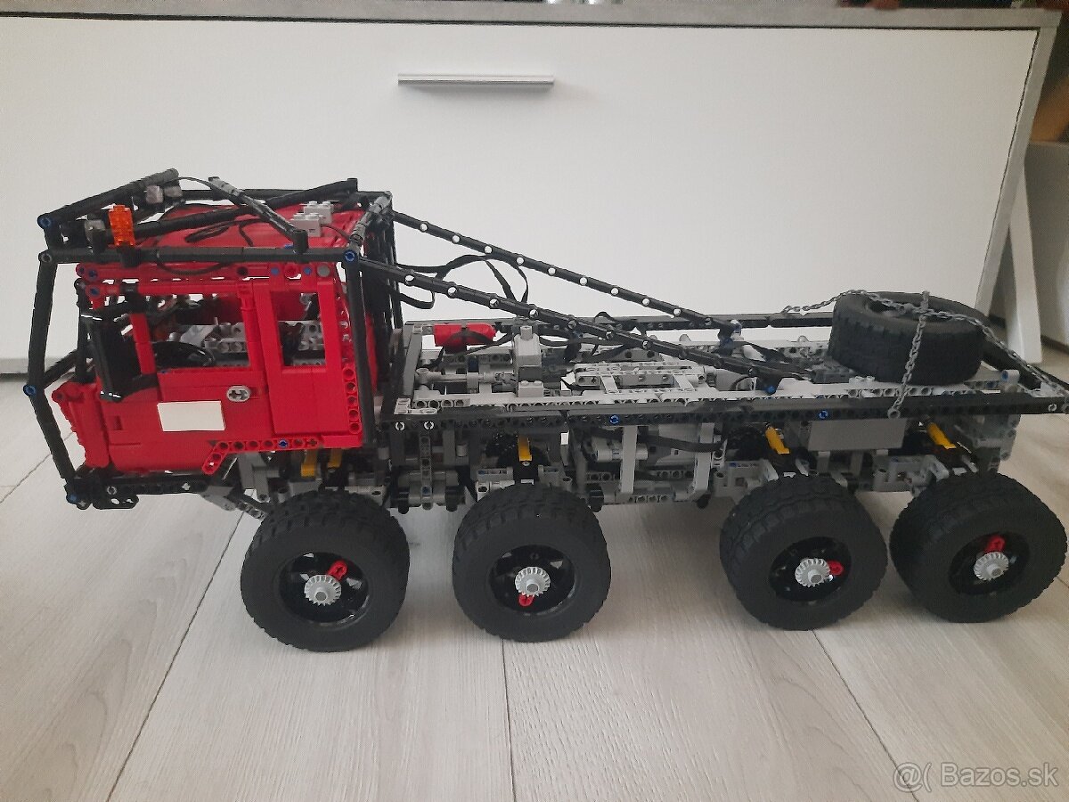 Predám lego RC tatru 813