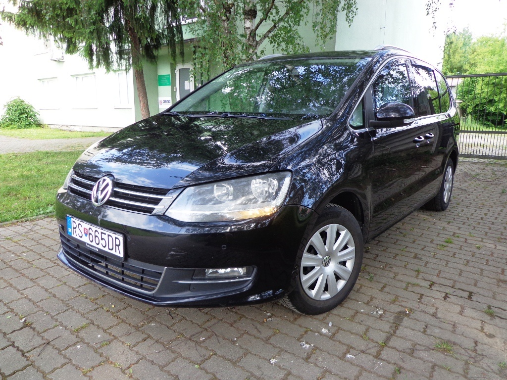 VOLKSWAGEN SHARAN 2.0TDI Highline 7 Miestny aj Vymením