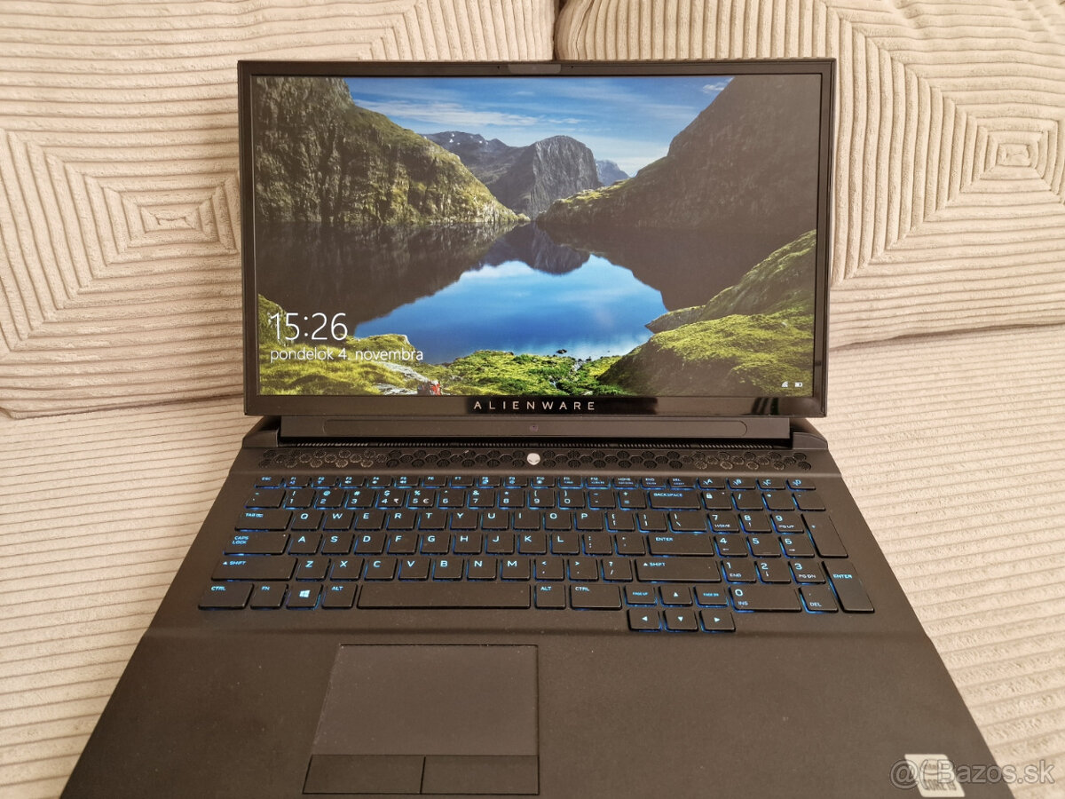 DELL Alienware 17 Area-51m R2