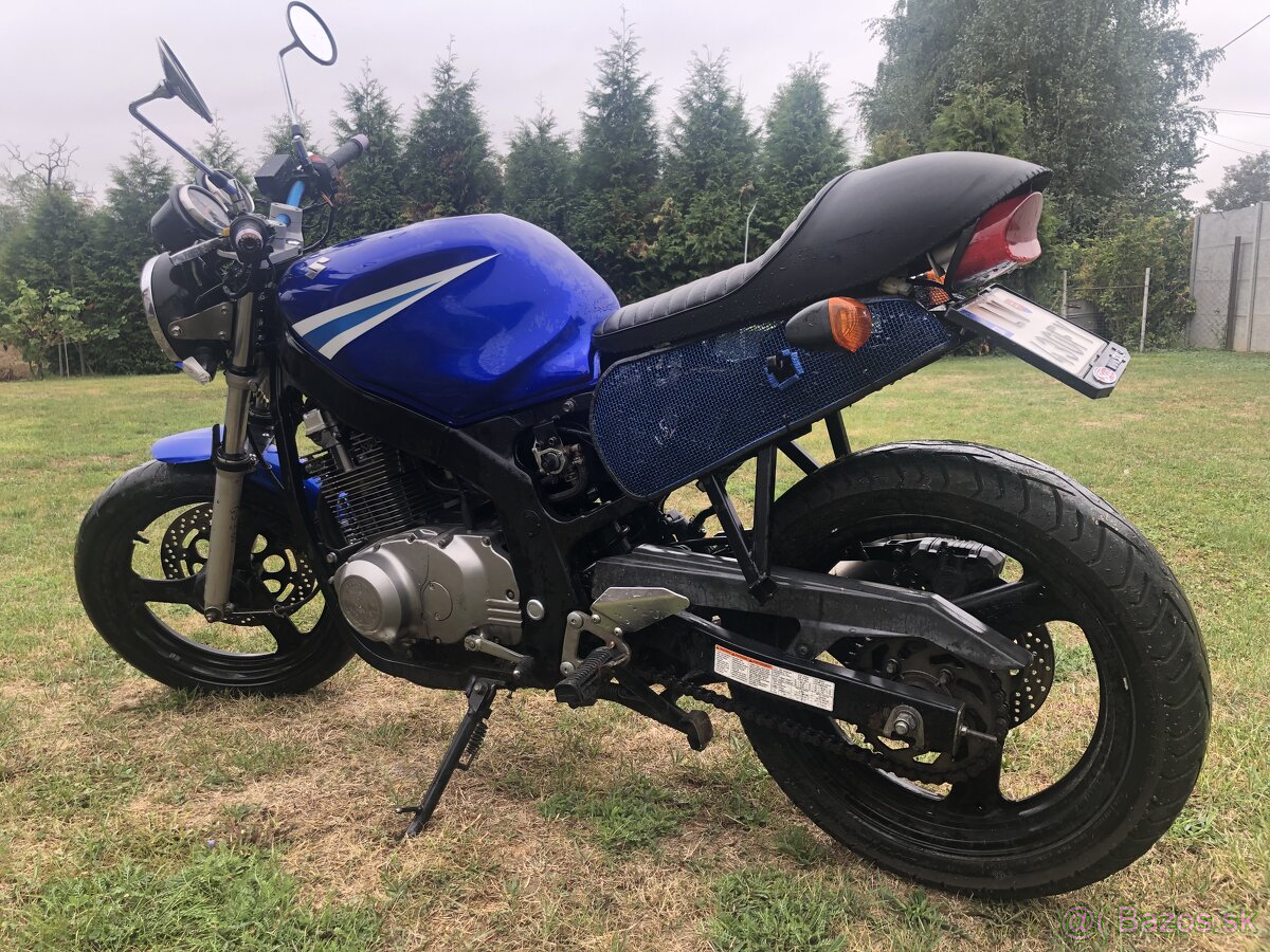 Suzuki GS 500