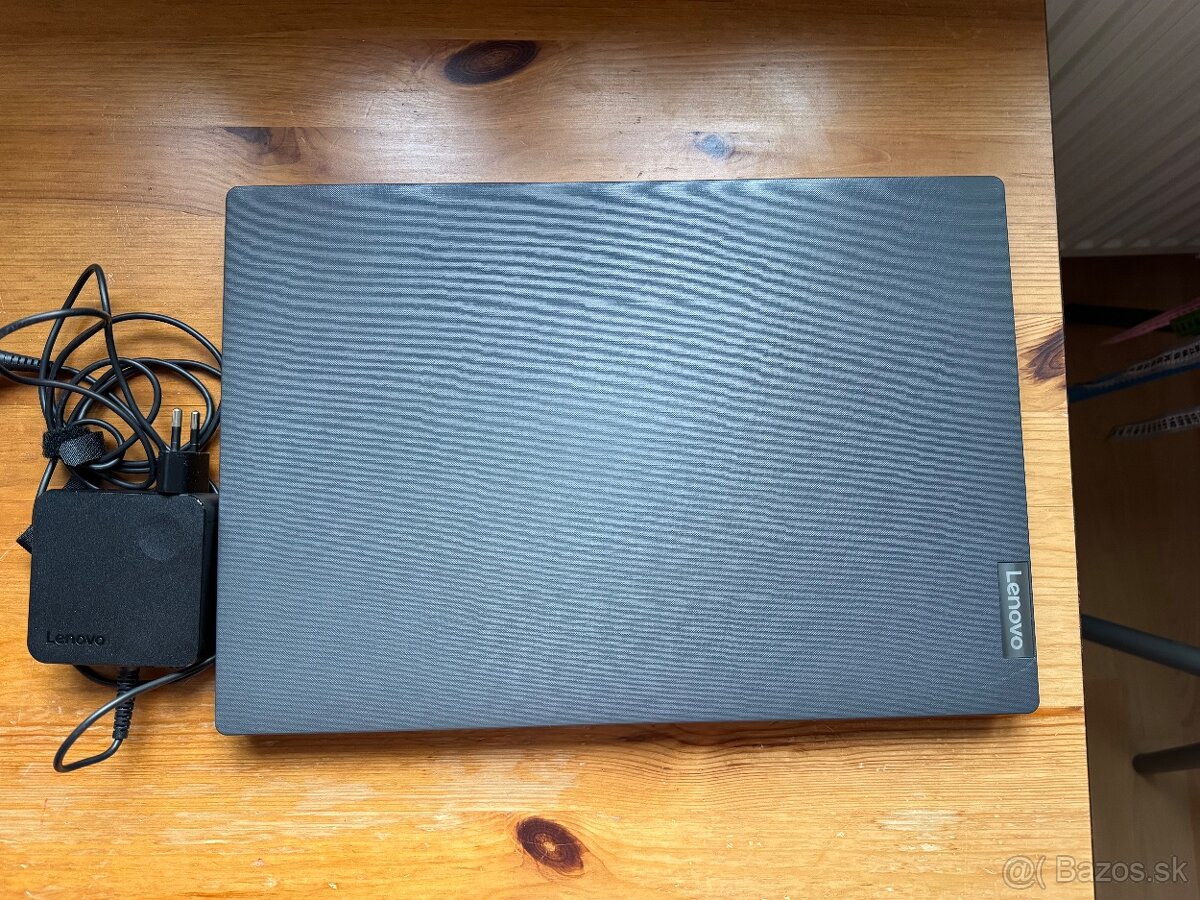 Notebook Lenovo 15.6" V15